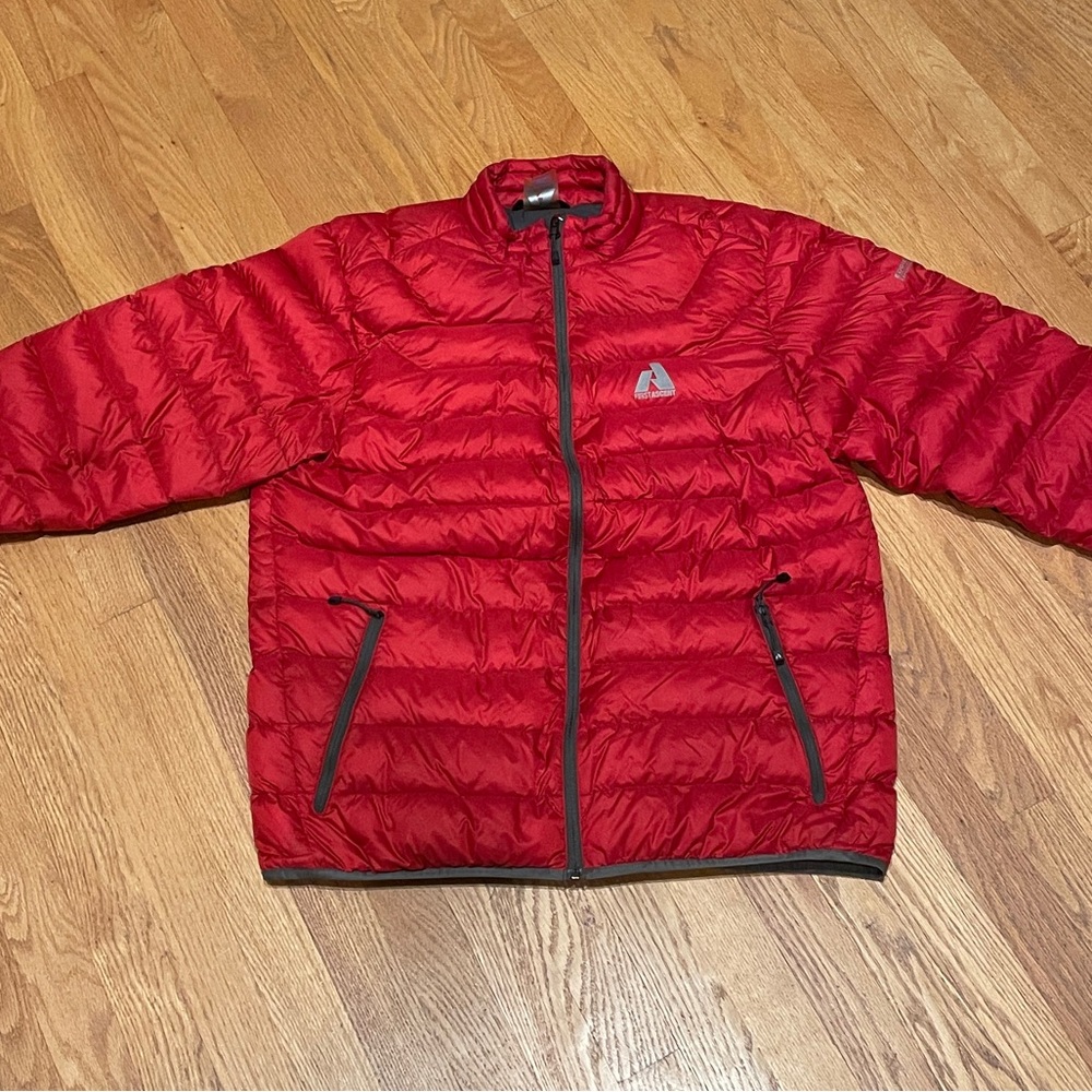 Eddie Bauer Men’s First Ascent Tall XL Red Goose Down Puffer